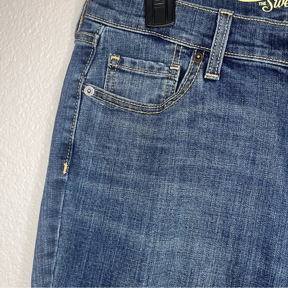 Old Navy The Sweetheart Women’s Size 6 Short Stretch Blue Denim Jeans - Picture 5 of 9